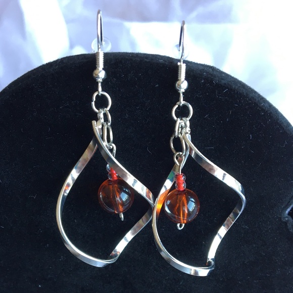With A Twist Silver & Amber Handcrafted Earrings - Picture 1 of 4